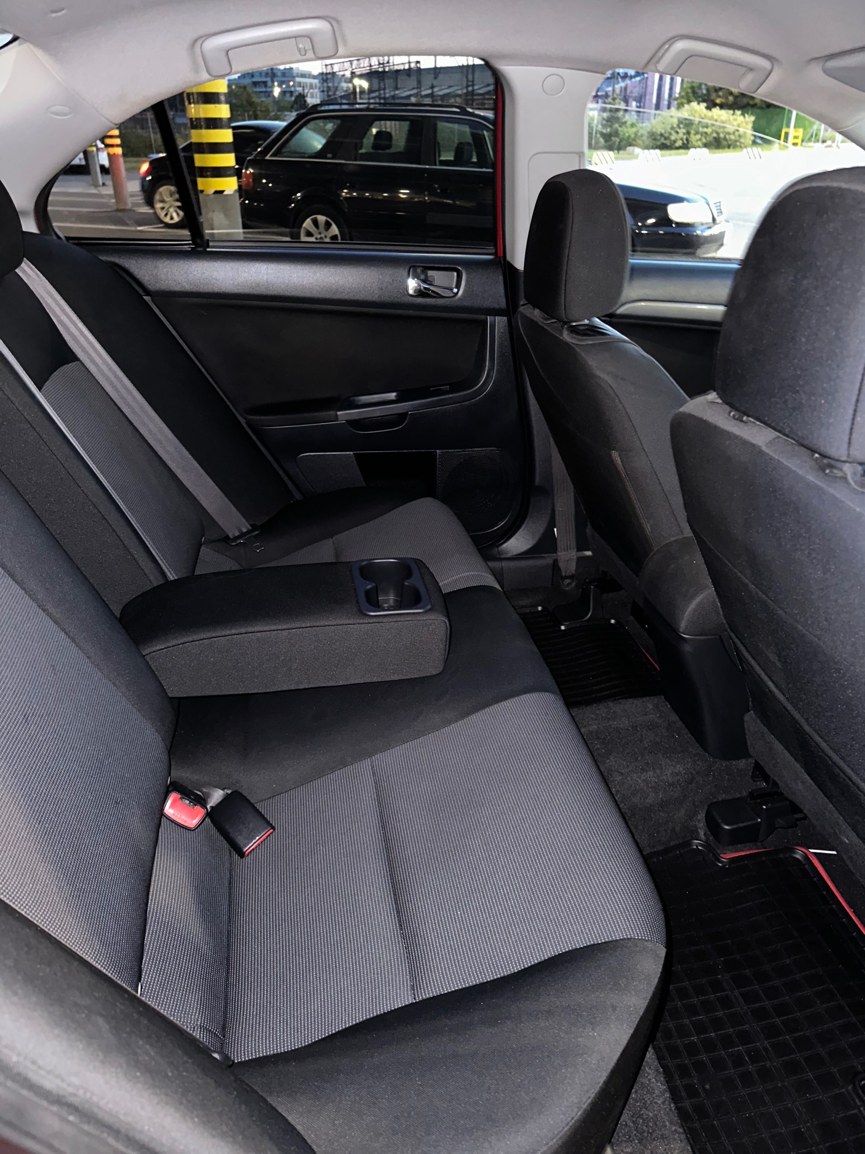 Mitsubishi Lancer 10  2.0 CarPlay