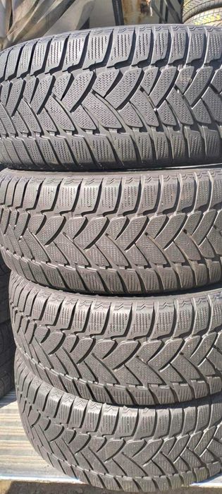 Dunlop  SPWinterSport 225 50 17 (Зима) Склад-шиномонтаж Дружківська 12