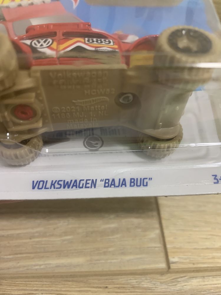 Машинка хот вілс(TH) volksvagen baja bug