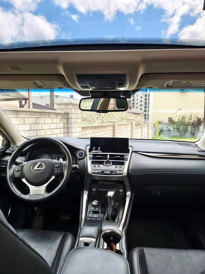 Lexus NX 300h, 2019