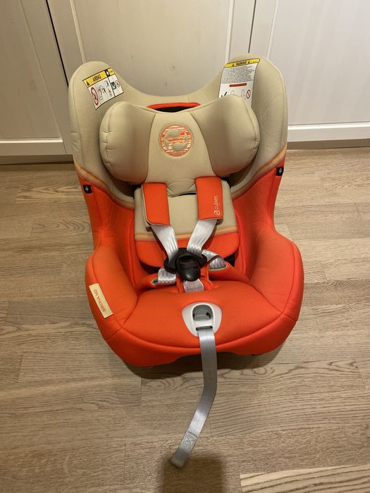 Fotelik samochodowy RWF 0- 18 cybex sirona m2 tyłem przodembaza ISOFIX