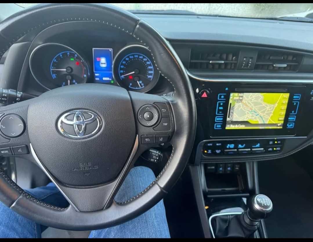 Toyota Auris 1.2T 116cv
