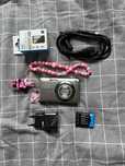 Nikon Coolpix S3000 Aparat Cyfrowy + ładowarka + bateria Akcesoria
