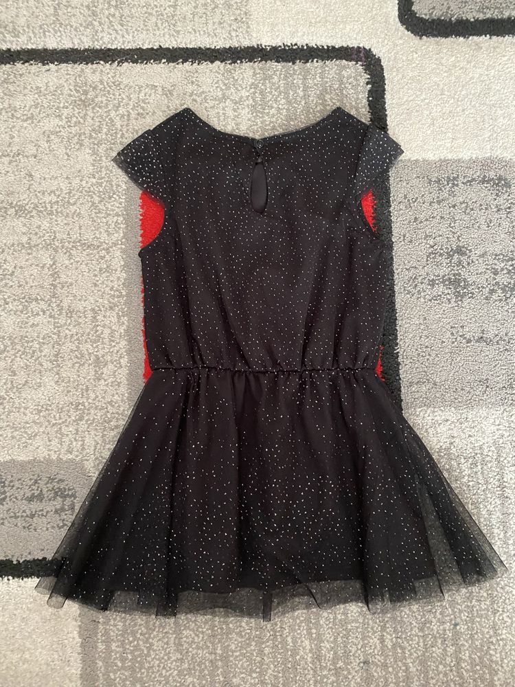 Sukienka czarna, elegancka r.104 na ok.3/4 lata dla dziewczynki f. Kik