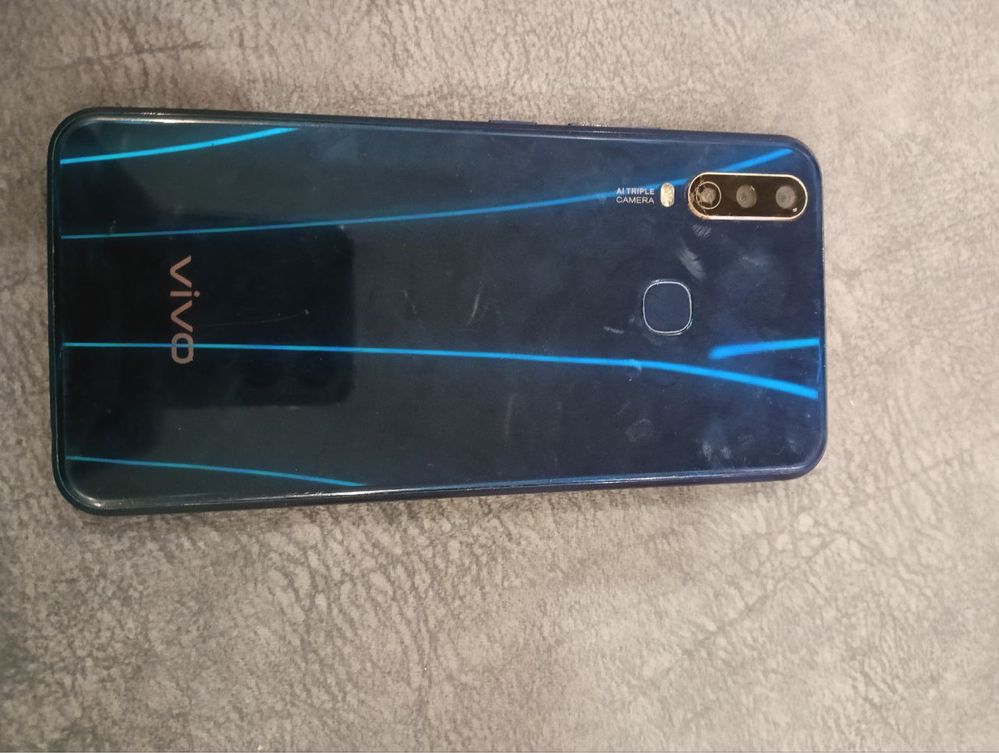 Vivo 1901 в нормальном состоянии