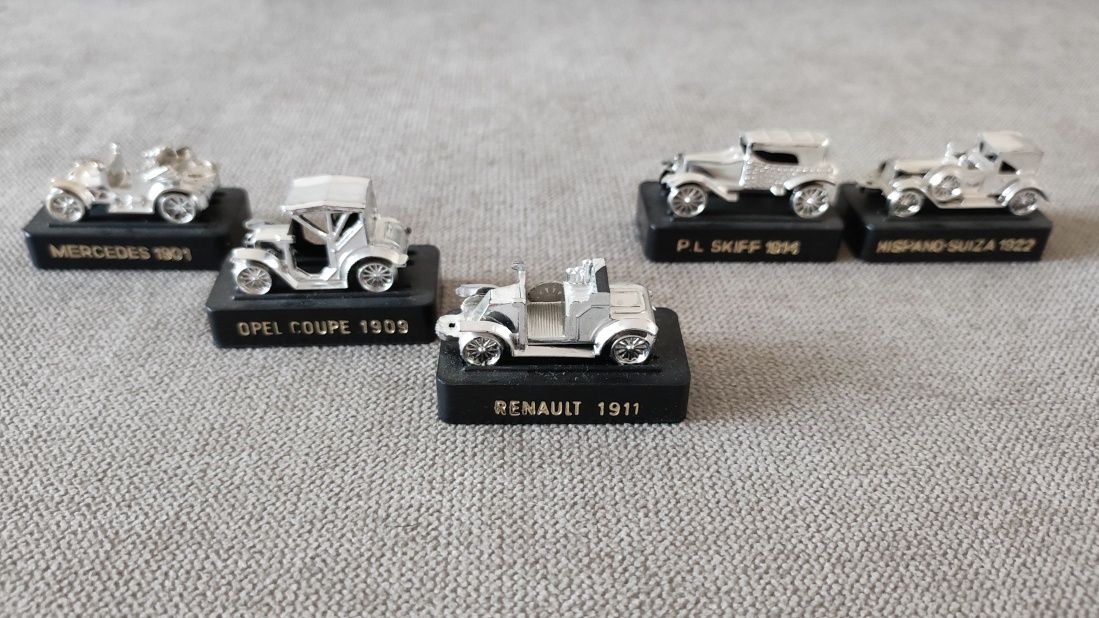 Zestaw 5 modeli starych aut
