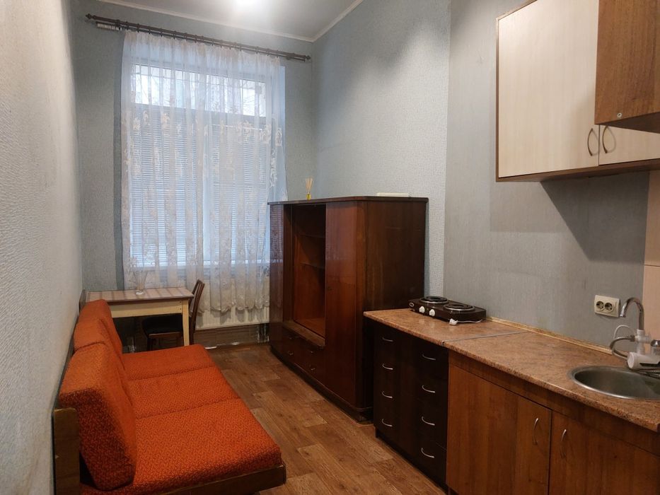 Продам Гостинку завод Шевченко