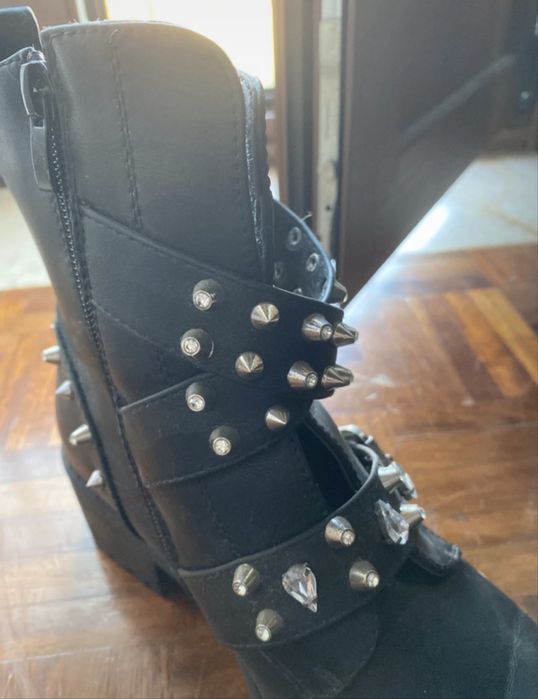 Botas da marca Cink-me