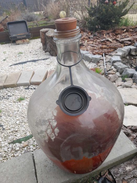 Sprzedam butle na wino [ Gasior]