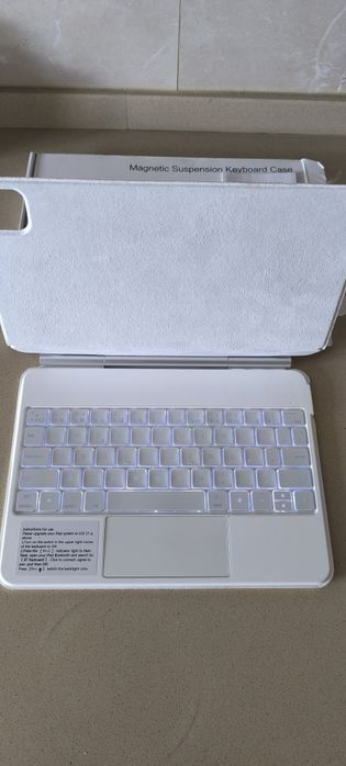 Capa com teclado iluminado para iPad pro 11 ou air 11