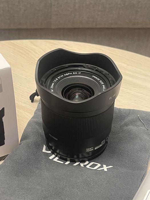 VILTROX AF 20mm f/2.8 Sony FE + CPL filtr