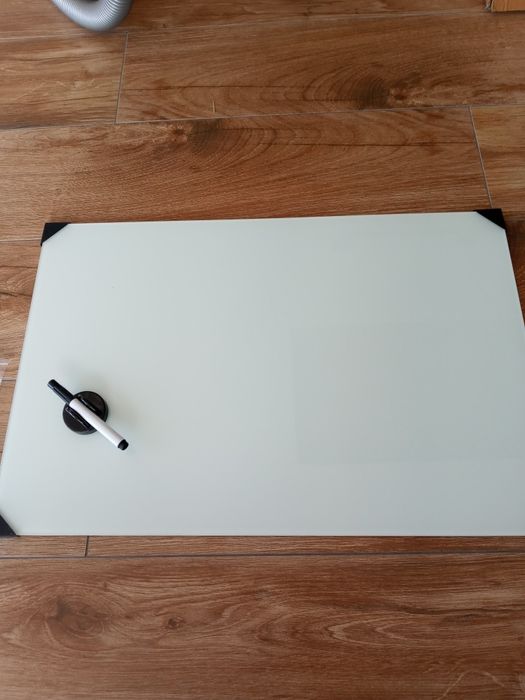 Szklana tablica magnetyczna