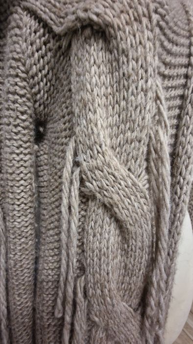 Fobya Chunky Knit kardigan maxi długi sweter ciepły wełna alpaka frędz