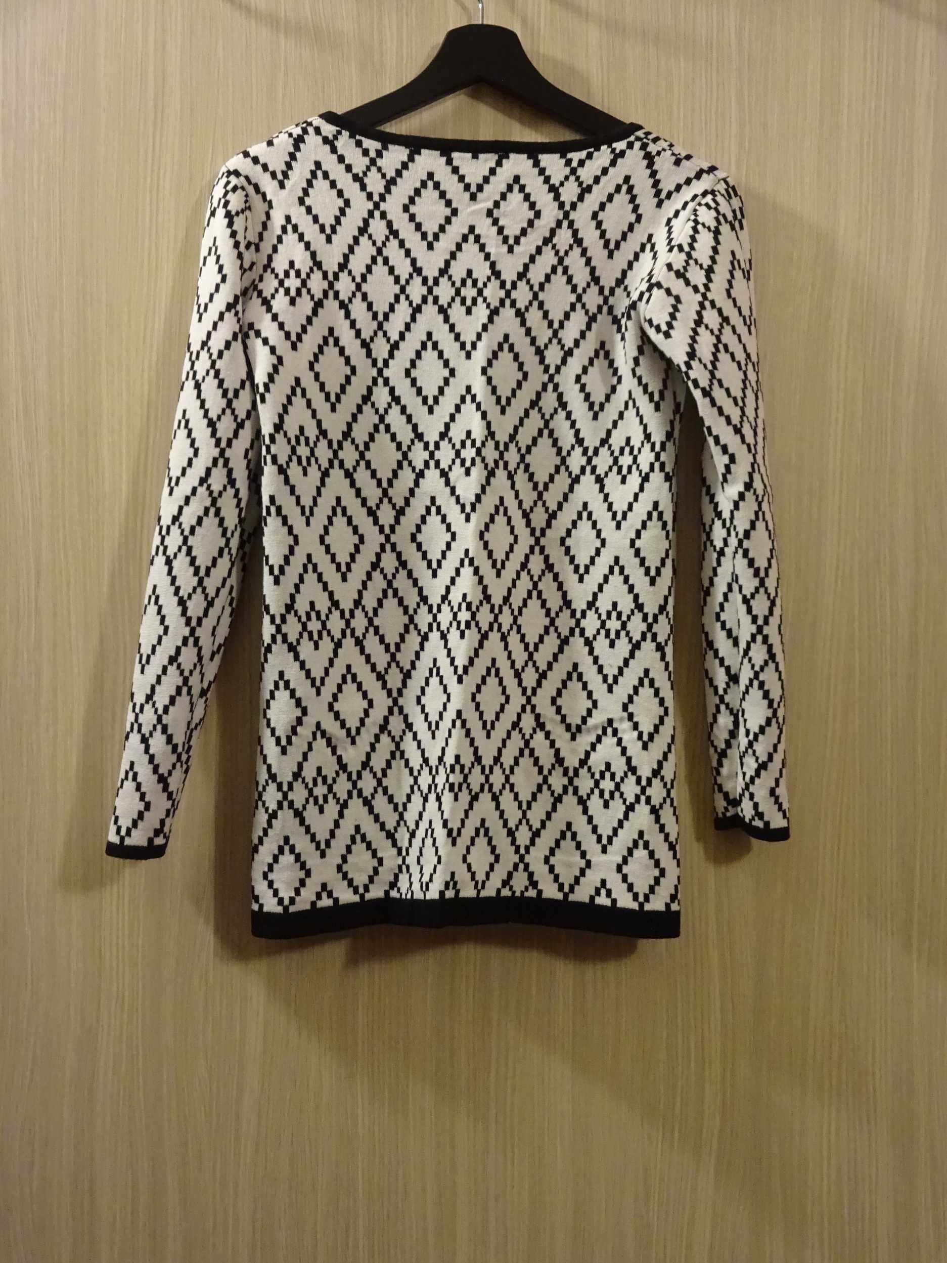 Taranko 34 sweter czarno-biały