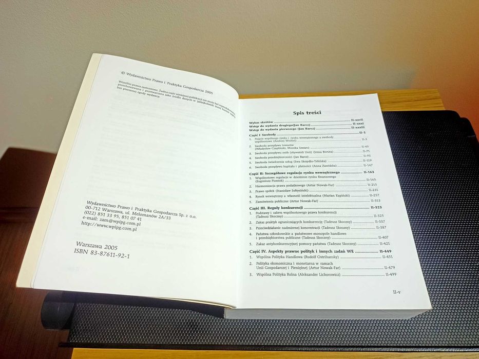 Prawo Unii Europejskiej - Prawo Materialne i Polityki