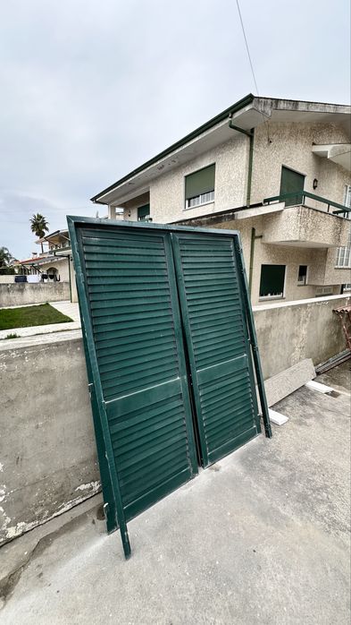 Portada de aluminio (empanada) porta-janela