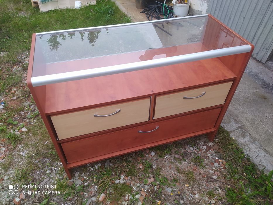 Lada  sklepowa uzywana