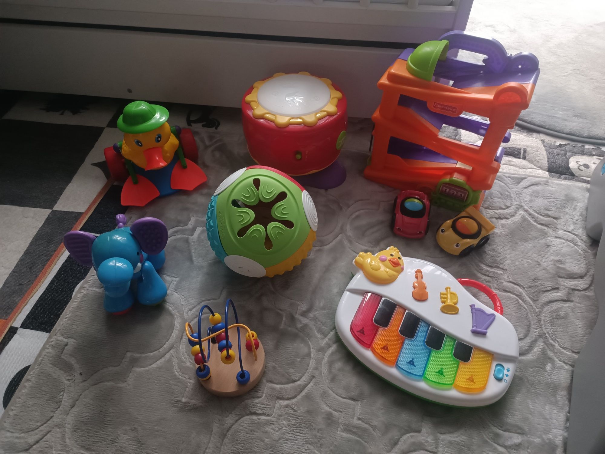 Zestaw zabawek dla niemowląt fisher price, clementoni itp zabawki inte