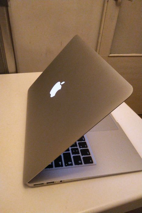 Macbook Air A1466 intel i5 8GB 128SSD 2017r.