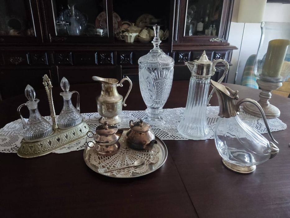 Conjunto de vários artigos