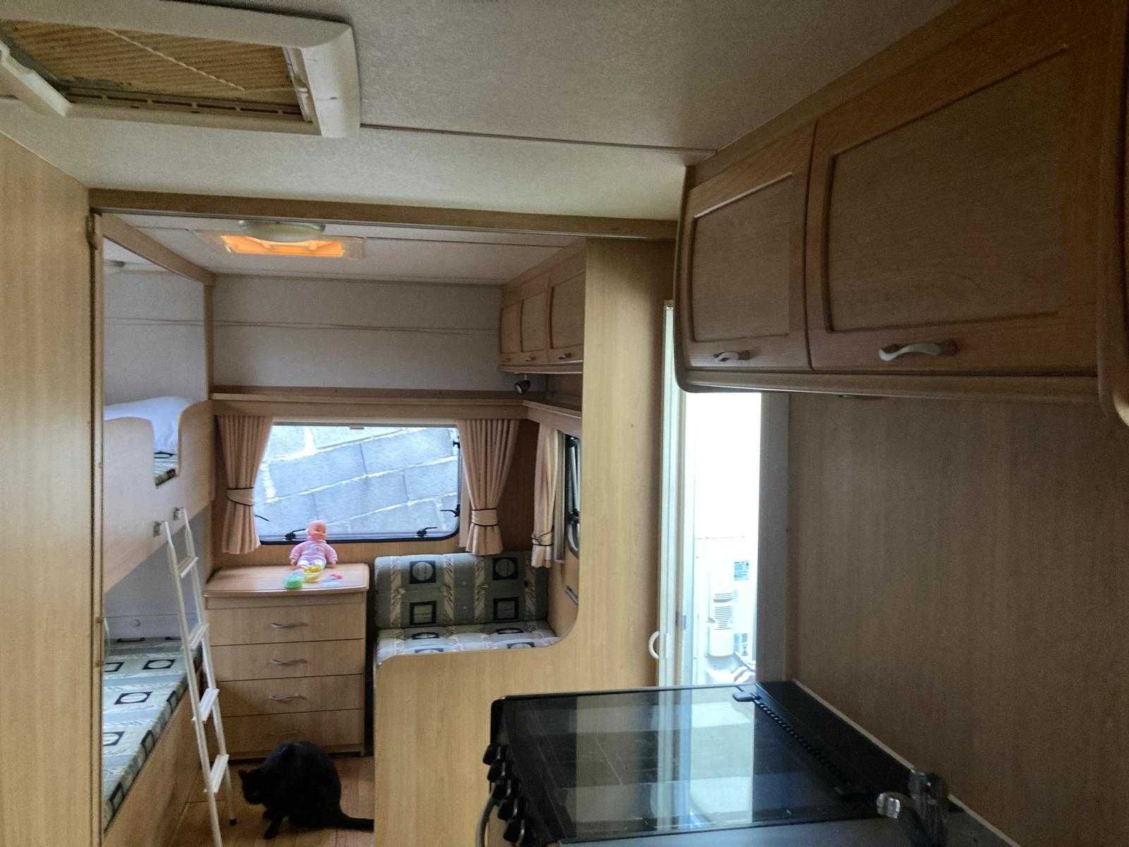 Caravana Lunar Quasar com avançado