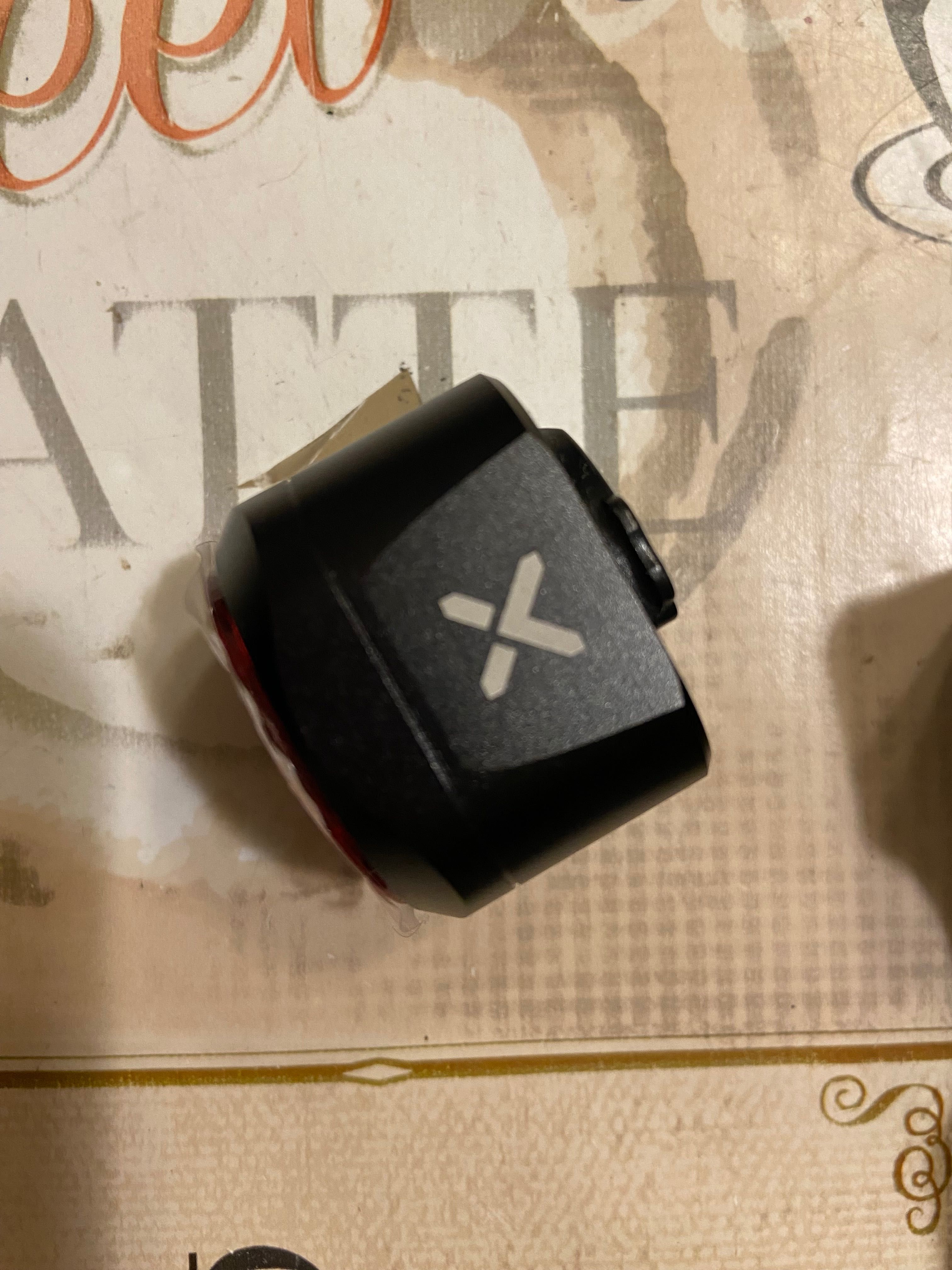 Tylna lampka rowerowa XOSS model XR PRO