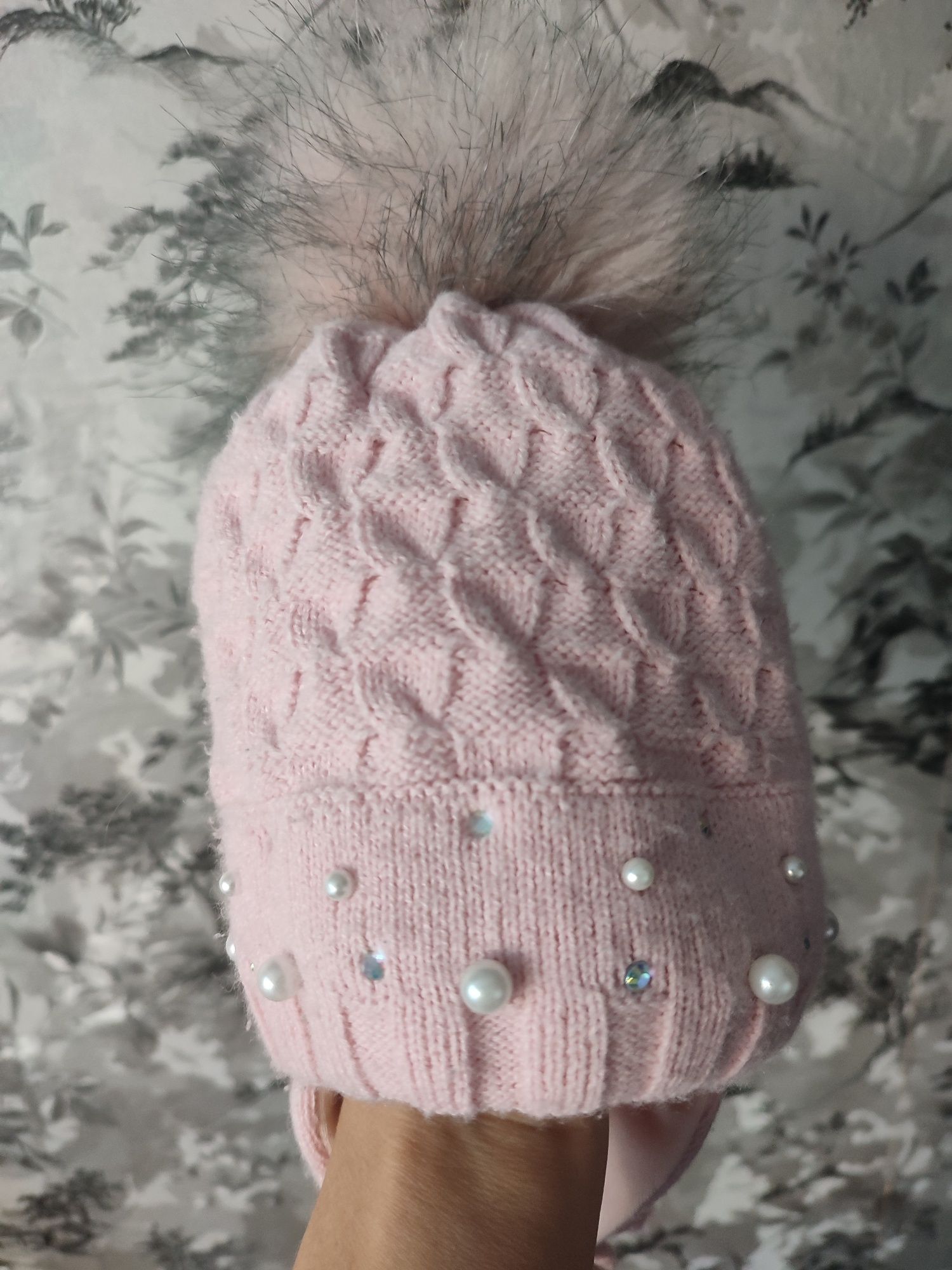 Красивая зимняя  шапка для девочки (1,5 3года)