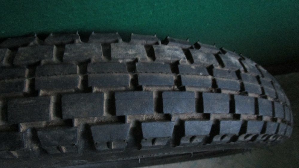 Мотошины с камерами 3,25-19, 3,75-19, 3,50-18 ( МТ, УРАЛ, ИЖ ) СССР .