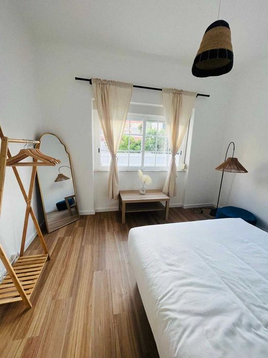 Quarto Casal Costa Caparica sem caução 7min praia