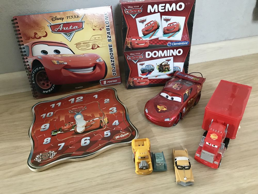 Cars - smochody, książka, memo, ukladanka zegar