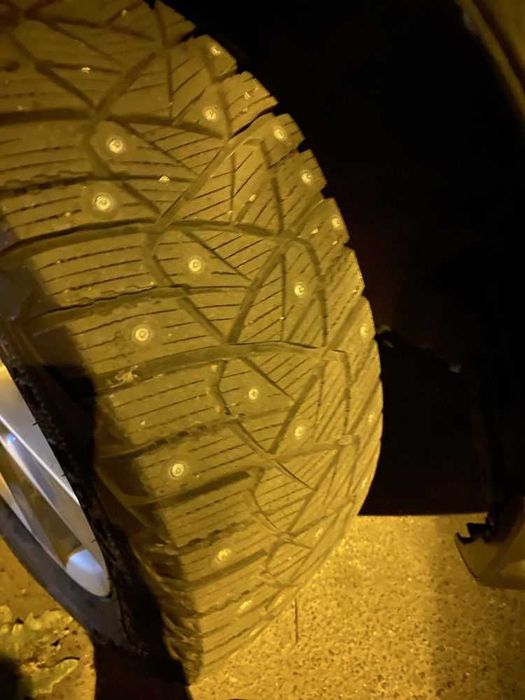 205/55/16 Goodyear Ultra Grip 600. Шип. Зима