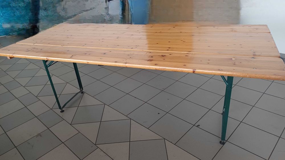 Stół biesiadny do ogrodu