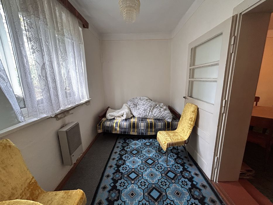 5-кімнатний будинок з площею 0,25 га с. Мочола 6 км від Берегова