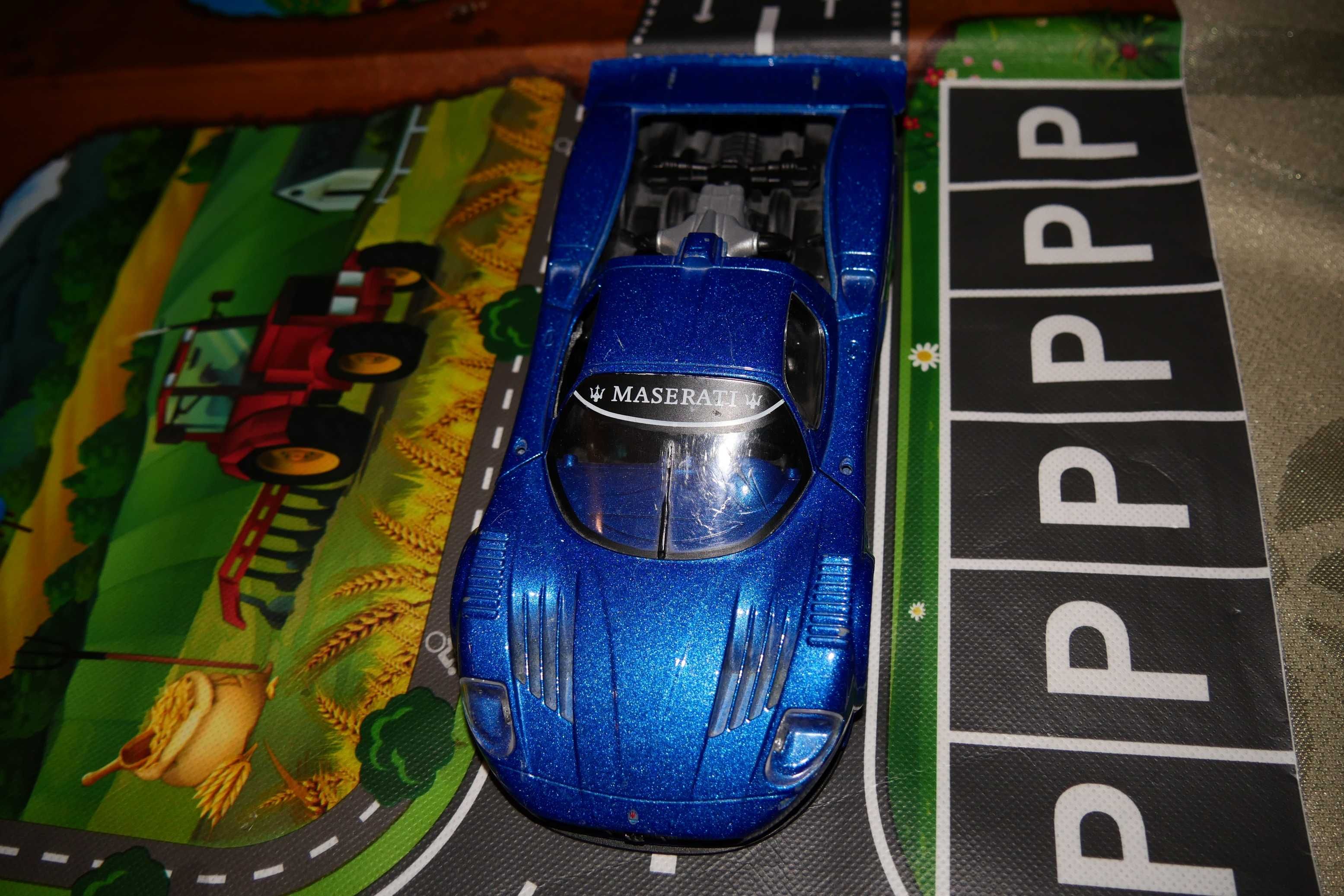 Maserati MC 12 GT 1 1:24 auto model kolekcjonerski niebieski metallic