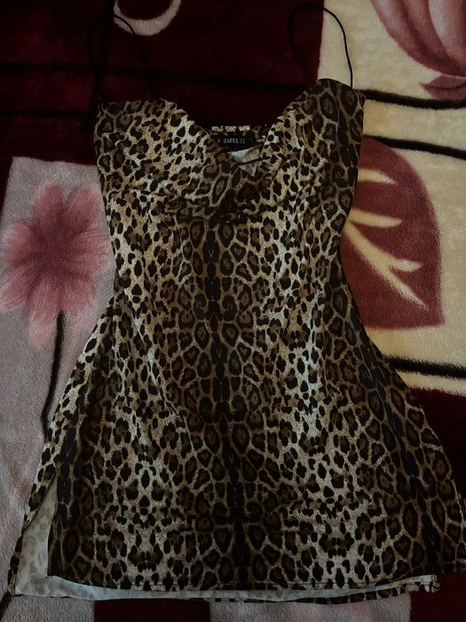 Платье леопардовое