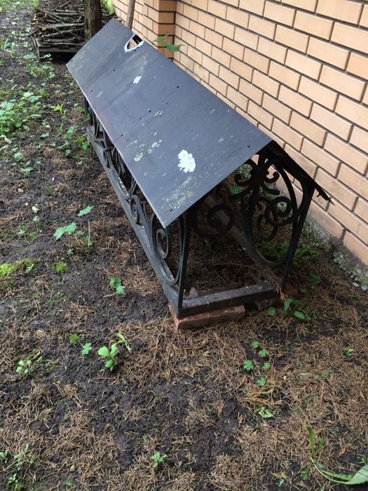 Продам кований дах на димохід