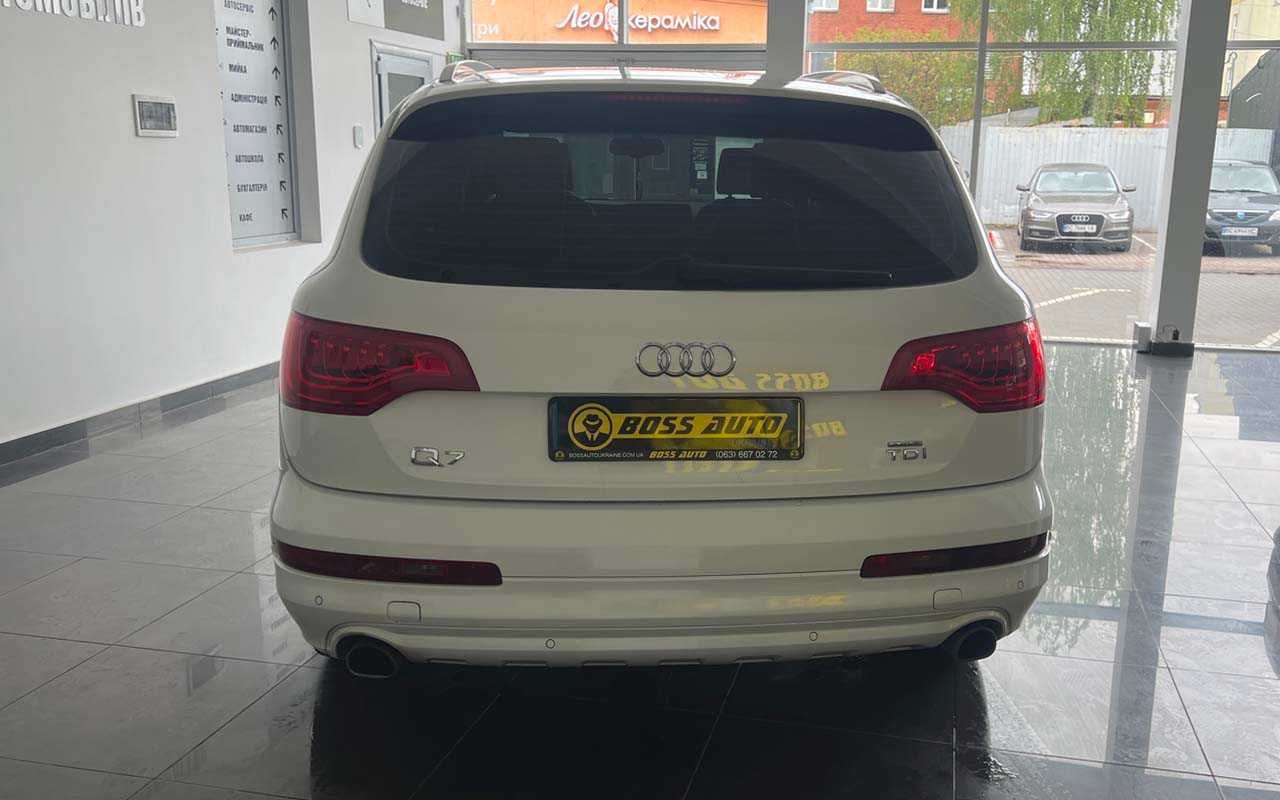 Audi Q7 2012 року