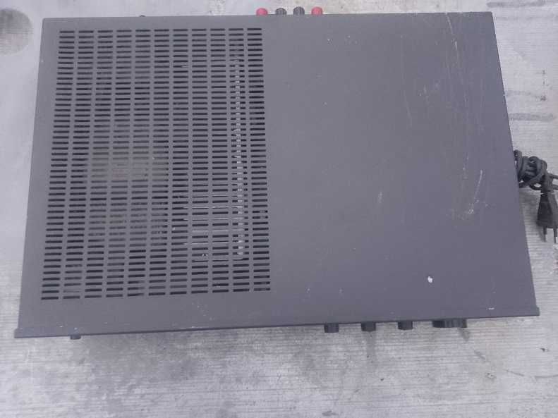 NAD C740 Amplituner