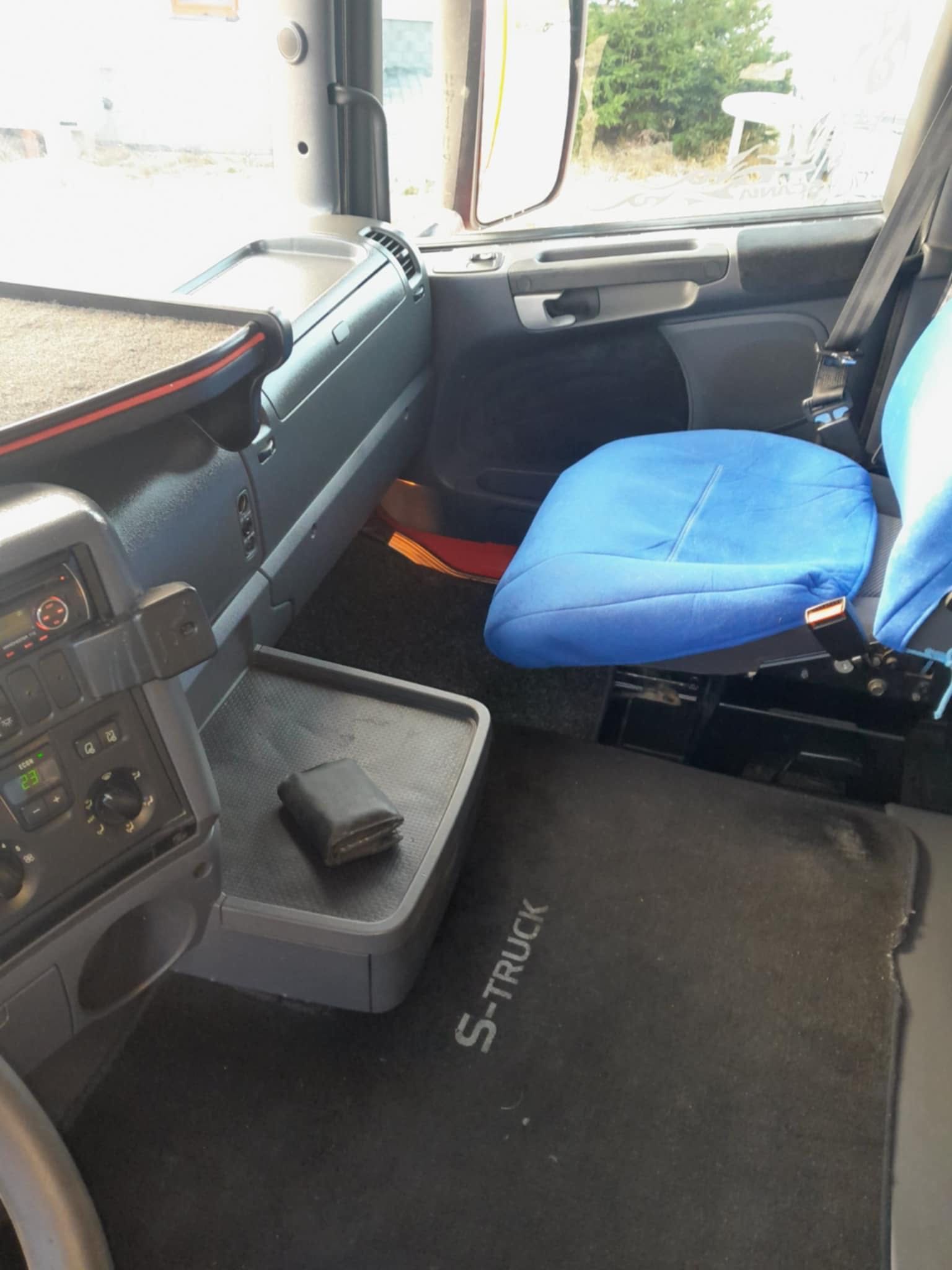Scania R420 6X2 BDF