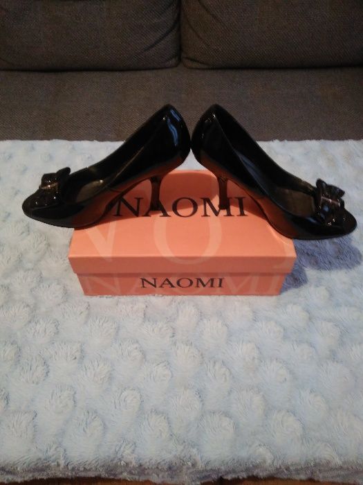 obuwie damskie wyjściowe