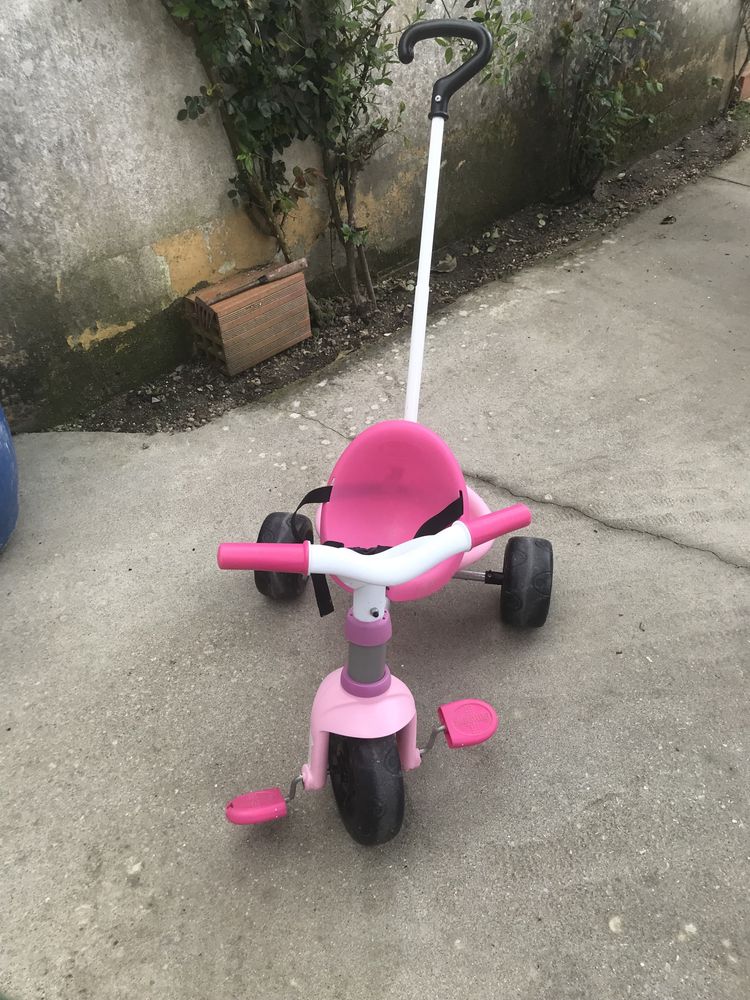 Triciclo Smoby para menina