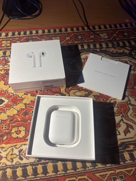 Airpods 1 słuchawki z pudełkiem