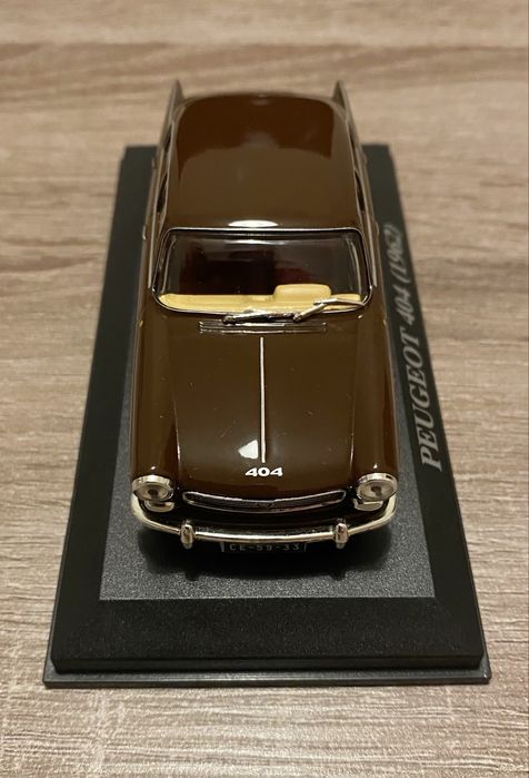 Peugeot 404 - Ano 1962