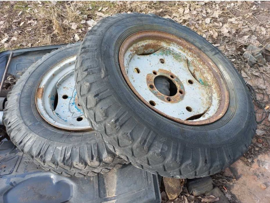 Передні колеса трактора  ЮМЗ передні диски диск