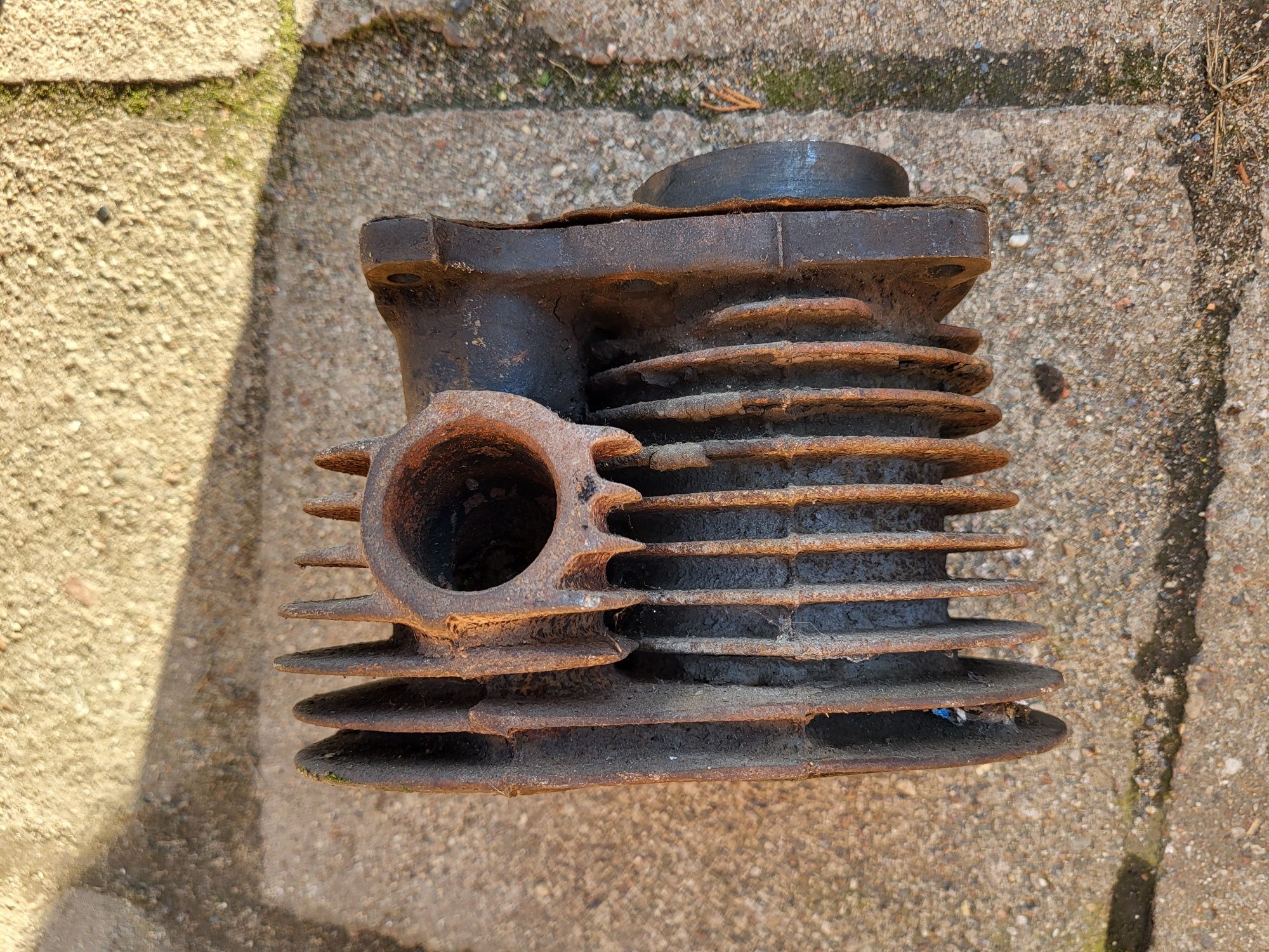 Cylindry m 72 k 750