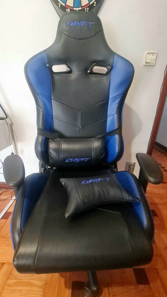 Cadeira para jogar playstation.