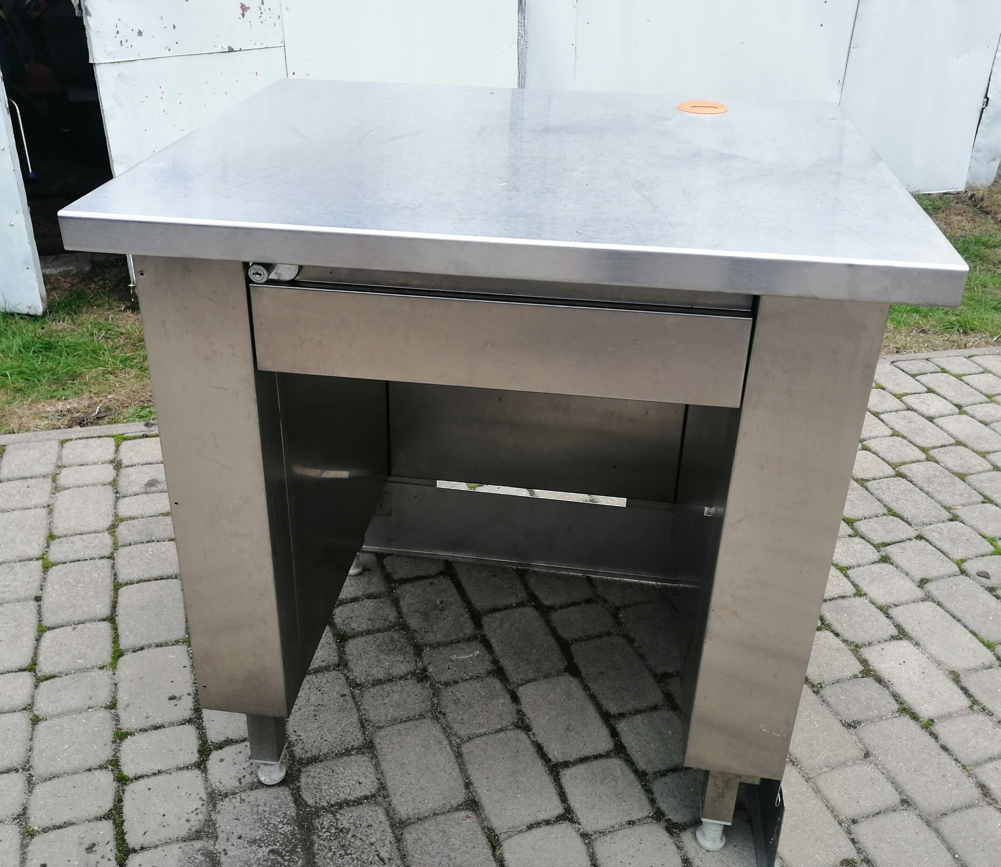 Stolik gastronomiczny