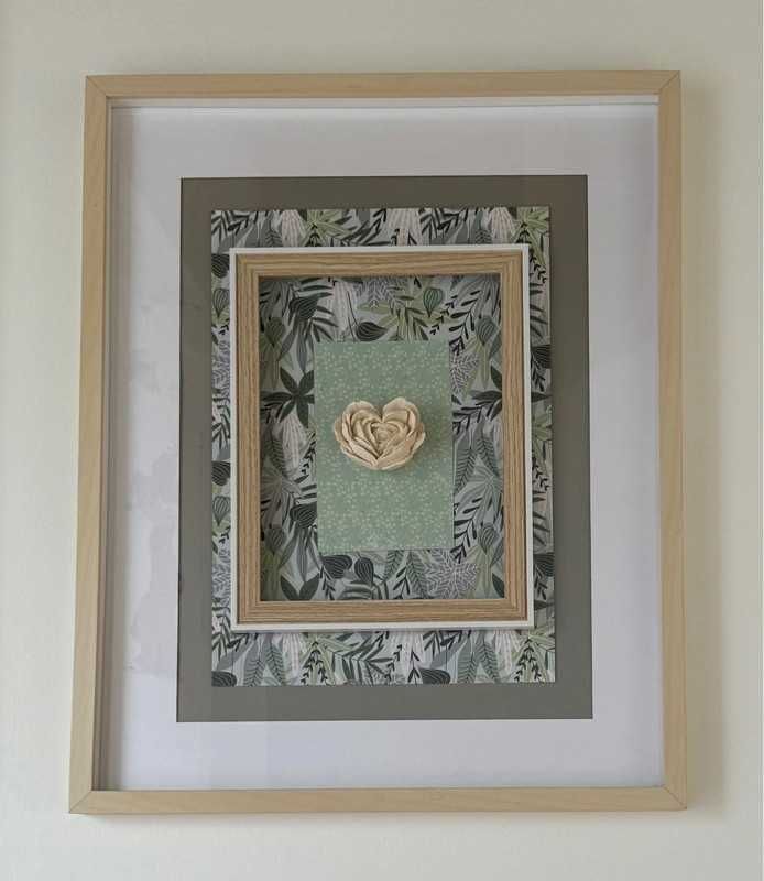 Quadro único com coração de gesso aromatizado