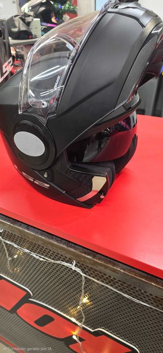 Capacete Modular LS2 FF902 praticamente novo de Novembro 2023