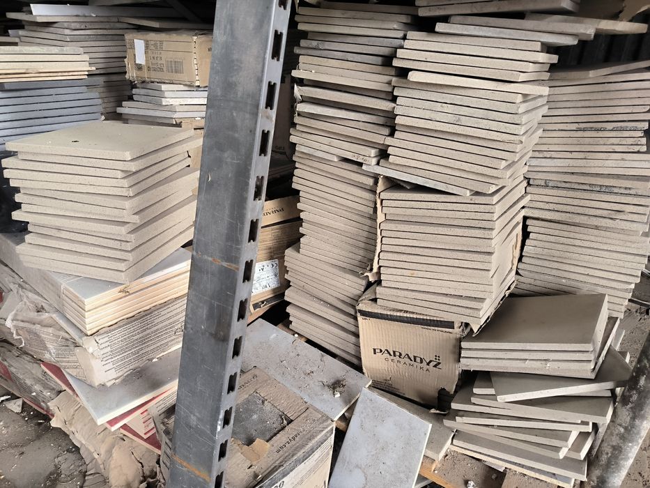 Gres techniczny gr 13mm 19,8x19,8 Gat. 1 mat 30m2